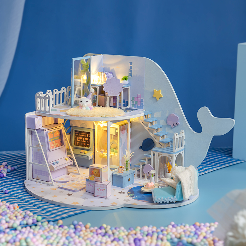 YU-2702 The Tale of Whale