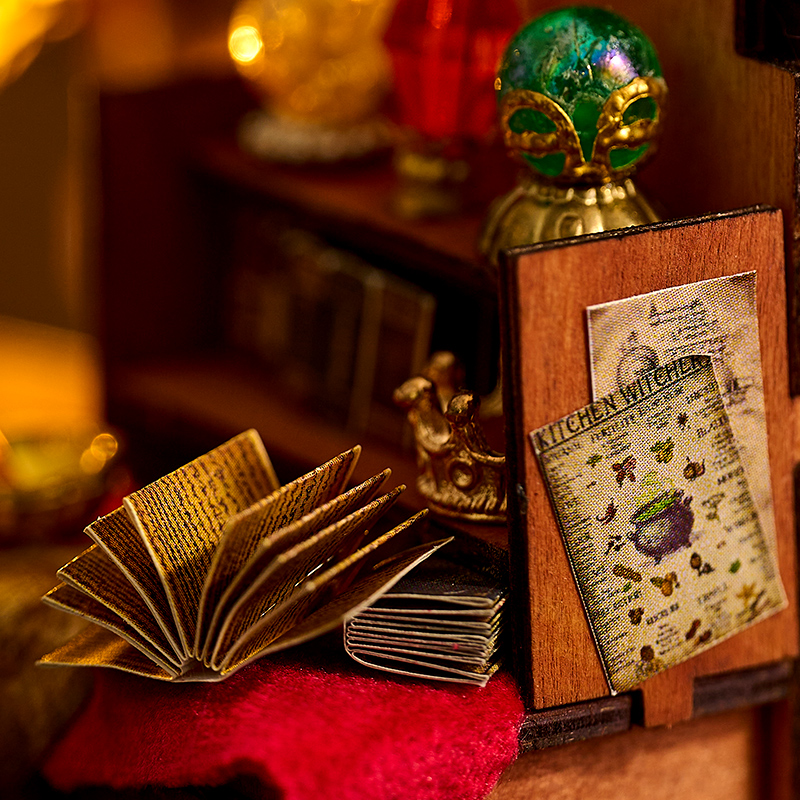 Mini Doll House K-077 Morming Dew Magic Glaze Wooden Miniature Doll House With Led Light & Dust Cover