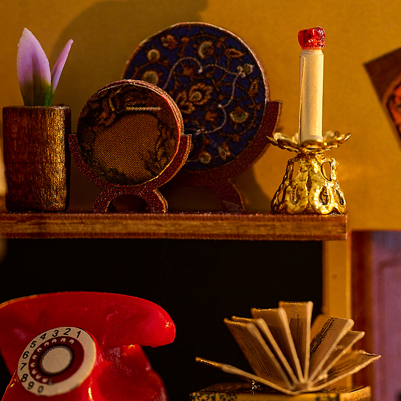 Mini Doll House K-075 Treasure Hunting Wooden Miniature Doll House With Led Light