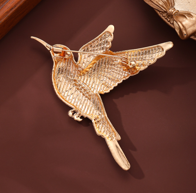 America’s 250th Anniversary Commemorative Enamel Pin ~ Hummingbird