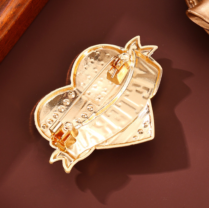 America’s 250th Anniversary Commemorative Enamel Pin ~ Love