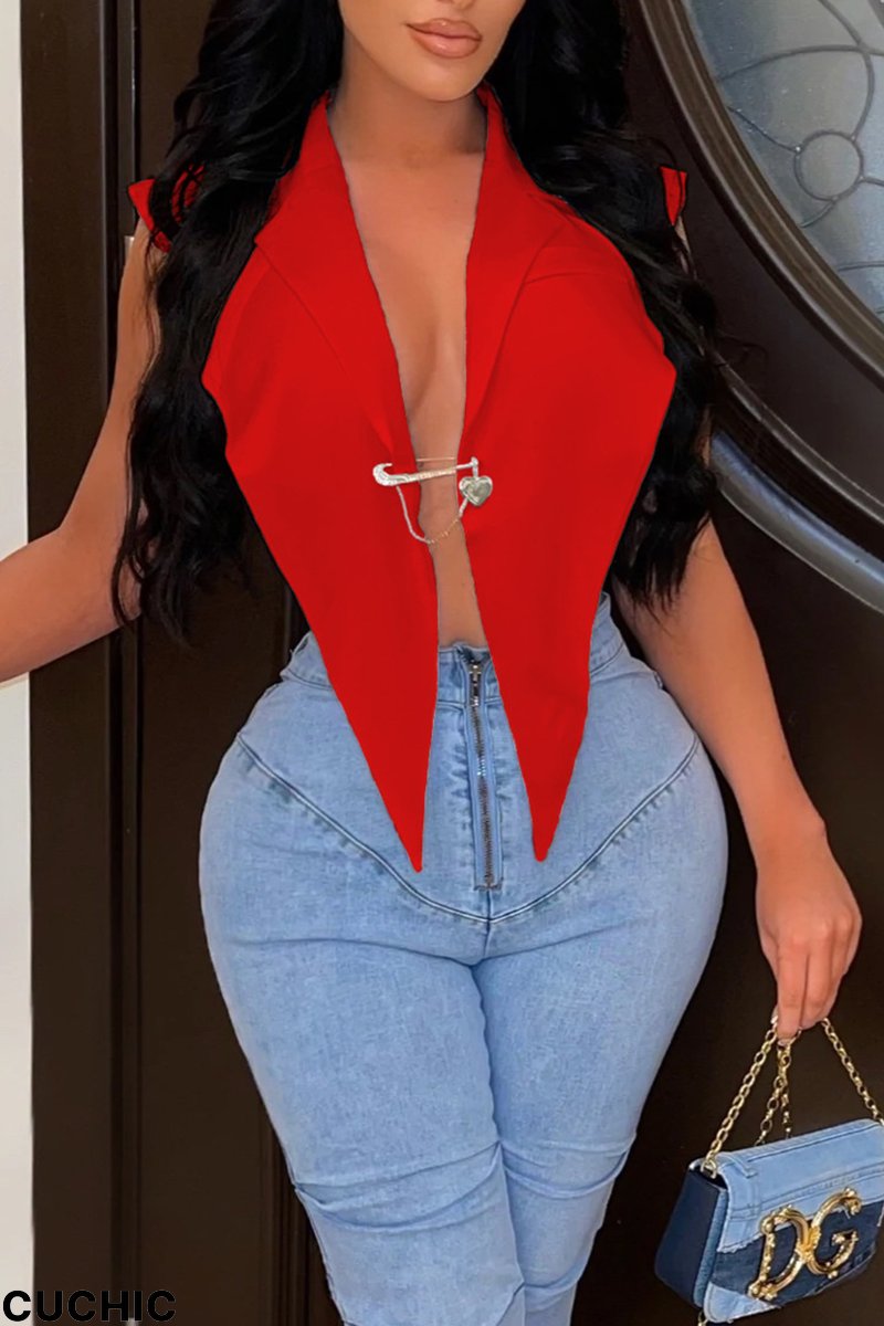 Red Sexy Solid Split Joint Turndown Collar Tops (With a brooch)-CuChic