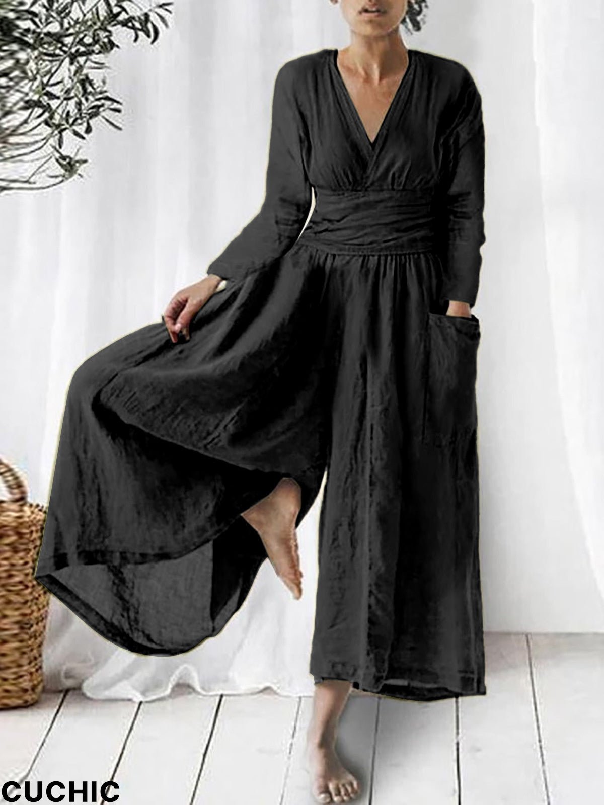 Women's Loose Casual Long Sleeve V-neck Jumpsuit