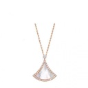 White mother-of-pearl new skirt necklace