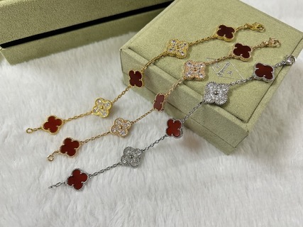 Ladies' new lucky clover red chalcedony natural purple jade four-leaf clover mother-of-pearl light luxury bracelet mother-of-pearl jade agate jewelry