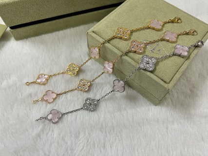 Ladies' new lucky clover red chalcedony natural purple jade four-leaf clover mother-of-pearl light luxury bracelet mother-of-pearl jade agate jewelry