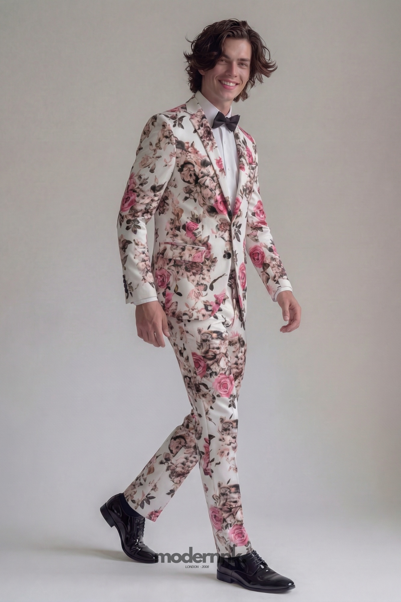 Elegant White Floral Suit A0034