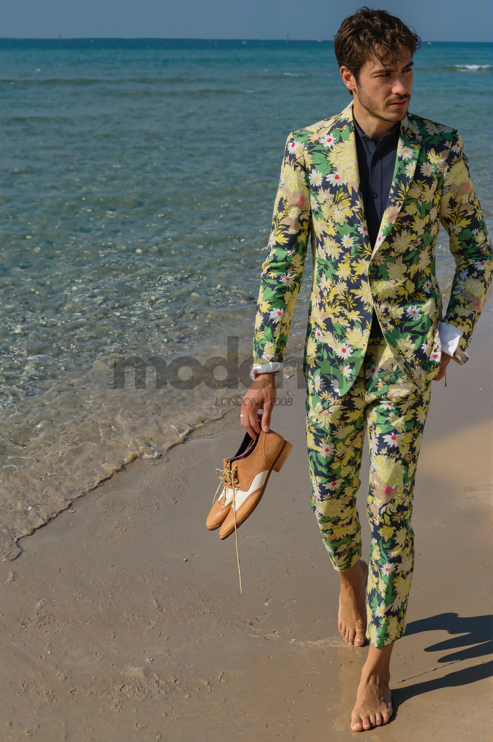 Yellow_Green_Tropical_Men_Suit_A0168_For_Fashionable_Men_Modernnk