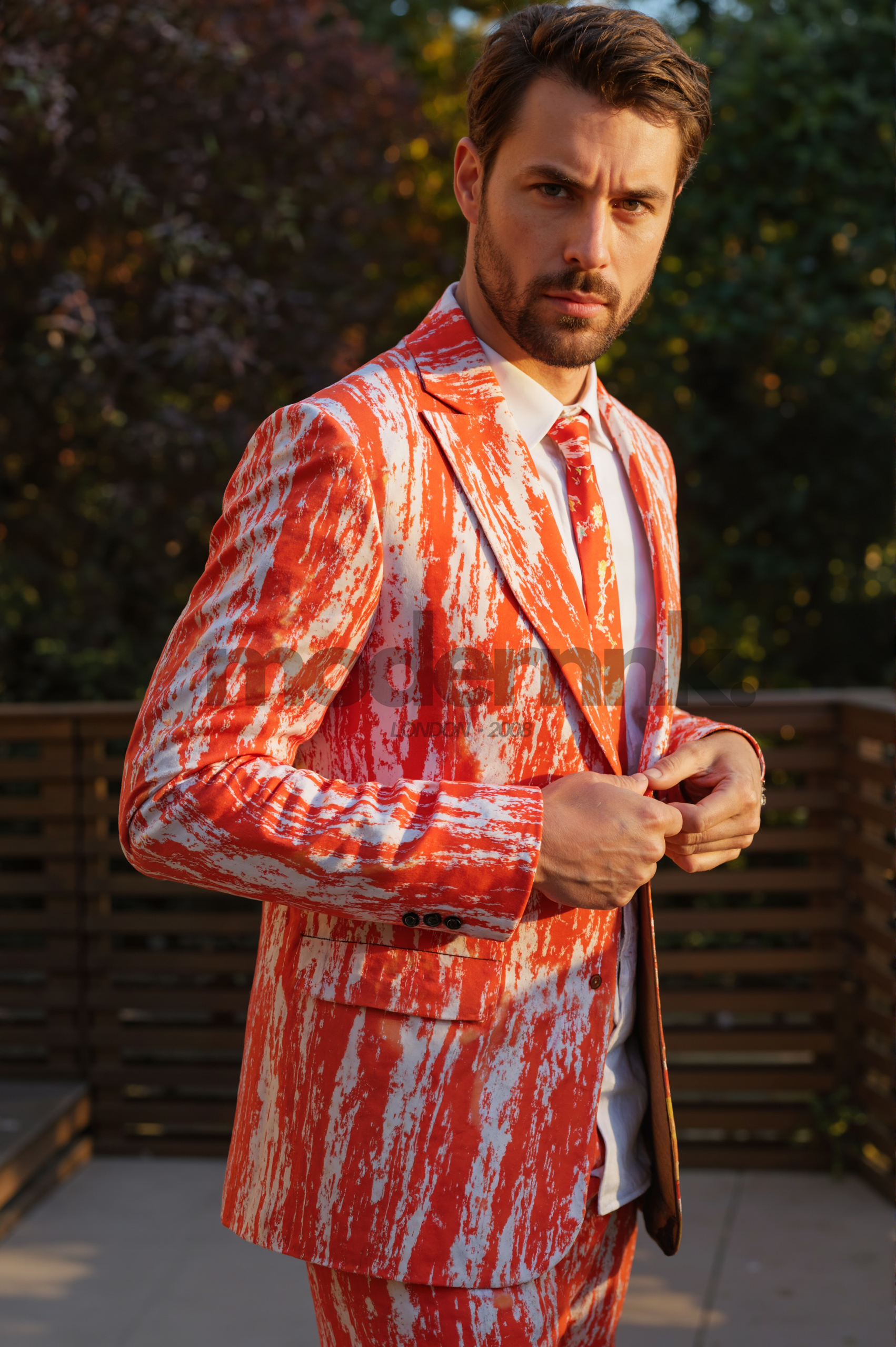 Red_White_Graffiti_Men_Suit_A0190_Men's_Formal_Wear_Modernnk