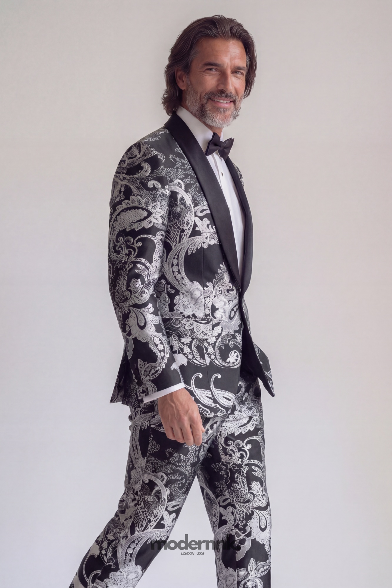 Elegant Black White Paisley Suit A0285