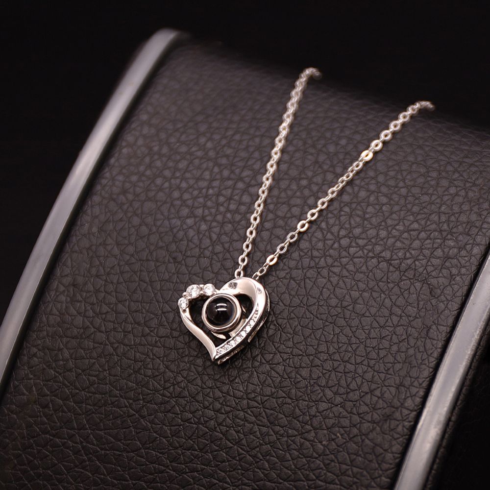 💎Colier personalizat cu proiecție foto - inimă