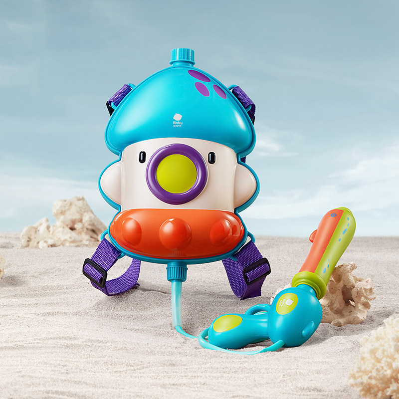 Toy water spray pull-out water gun