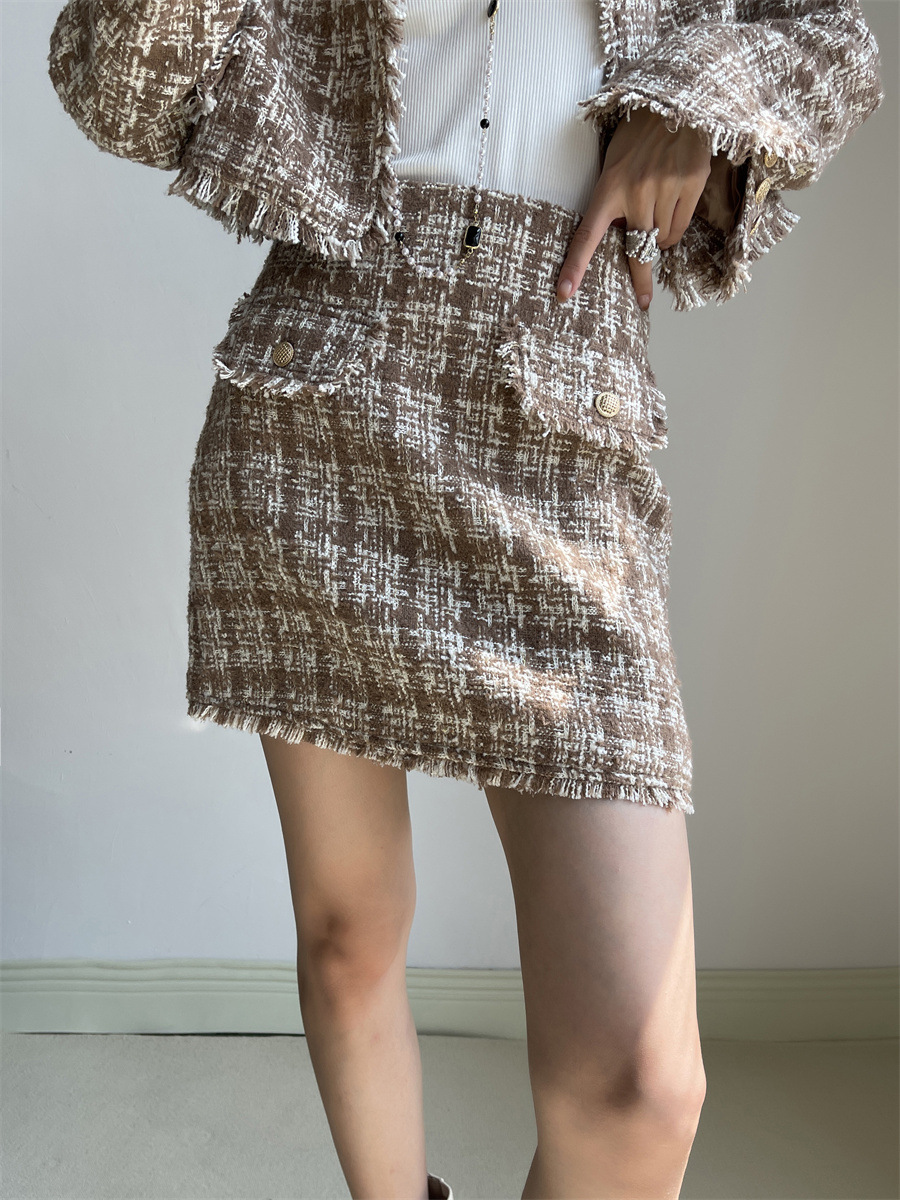 Brown round neck tweed jacktet