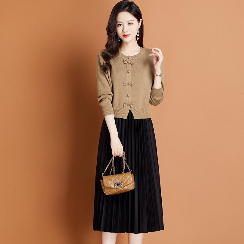 Knit Dress Two-Piece Set | Coordinated Style & Versatile Wear