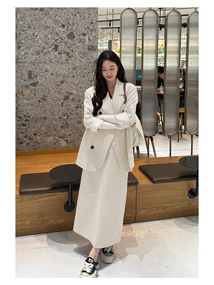 Loose vertical striped shirt