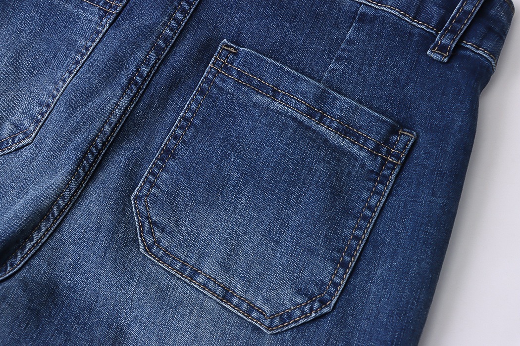 Modern Pocket Micro-Flared Jeans