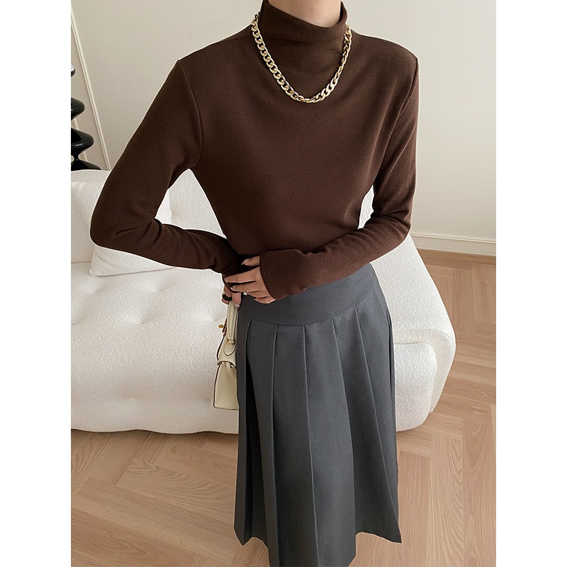 Pipe half-neck comfortable slim T-shirt