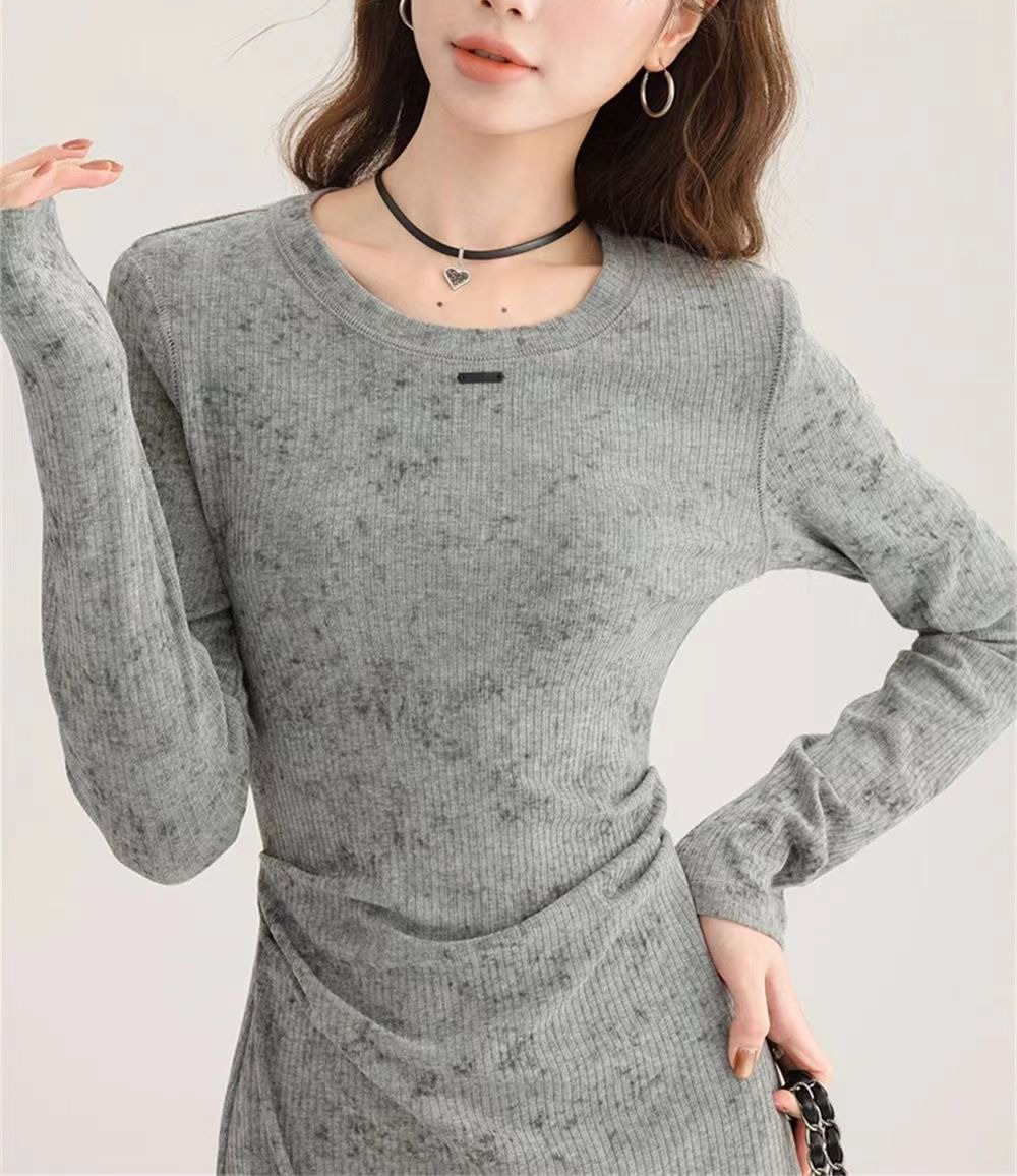 French style slim fit knit midi dress with long sleeves and bodycon silhouette
