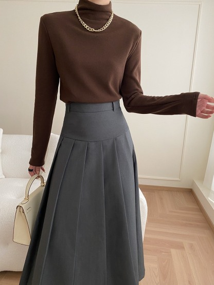 Pipe half-neck comfortable slim T-shirt