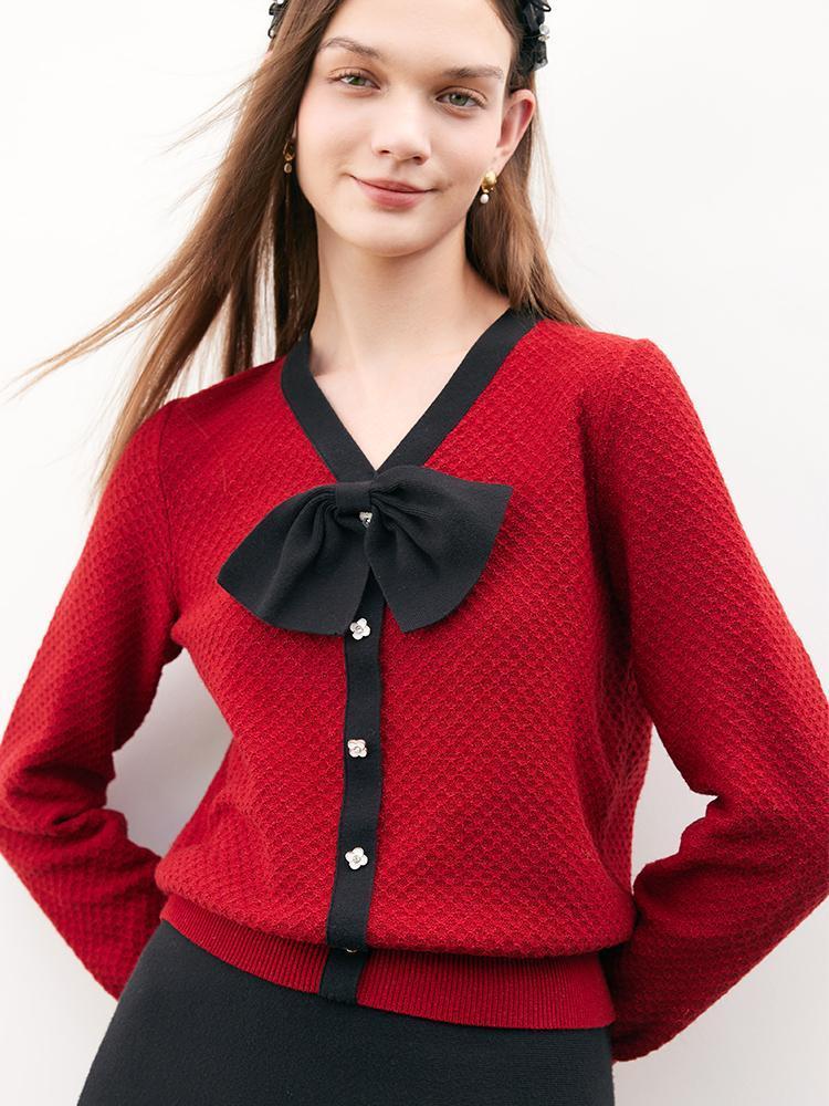 Bow-tie knitted sweater