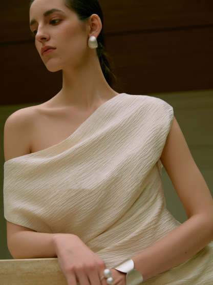 Asymmetrical Neck One Shoulder Off Pleated T-Shirt and skirt set