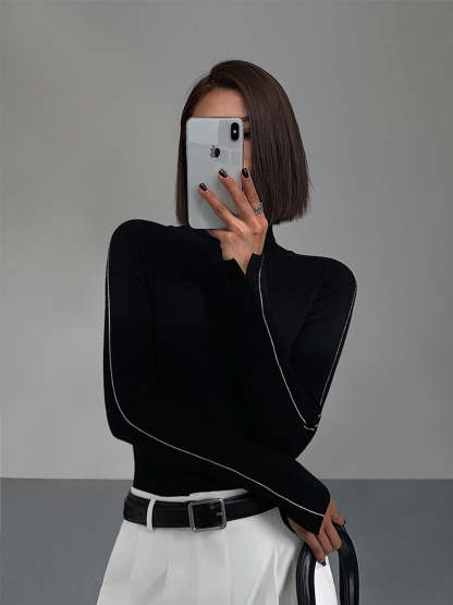Contrast Piping Turtleneck Sweater