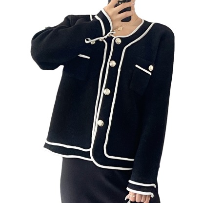 New French Small Perfume Retro Temperament Small People Short Section Knitted Cardigan Top Coat Female