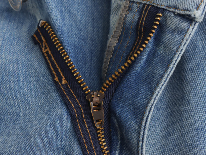 Asymmetric Waist Wide-Leg Jeans