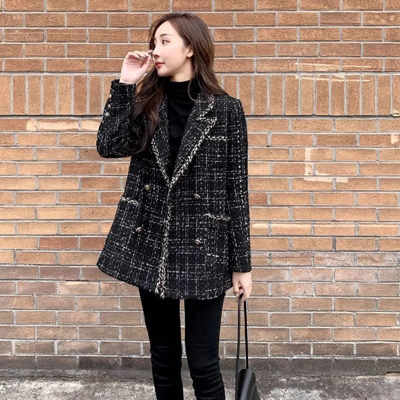 2023 Autumn And Winter Ladies Loose Plaid Tweed Jacket Small Perfume Rough Flower Celebrity Splicing Small Suit