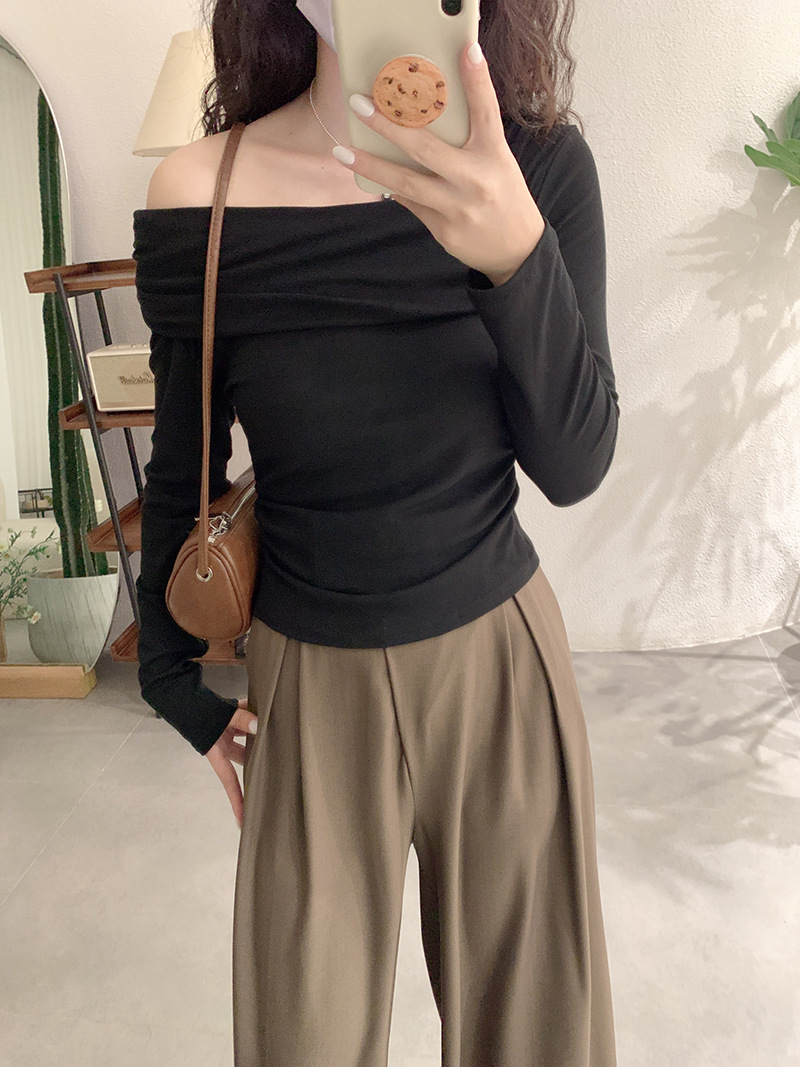 Metal Detail Off-Shoulder Long Sleeve T-Shirt