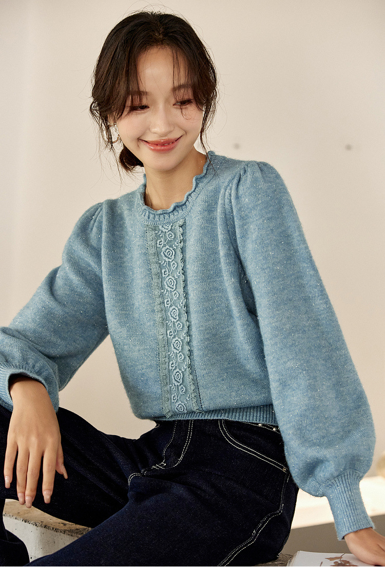 Lace Trim Crewneck Knit Sweater – Elegant Loose Fit for Commuter & Daily Wear