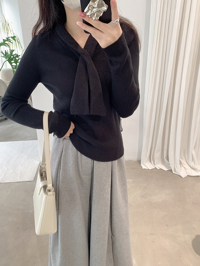 Wool-Blend Tie-Neck Fitted Knit Top