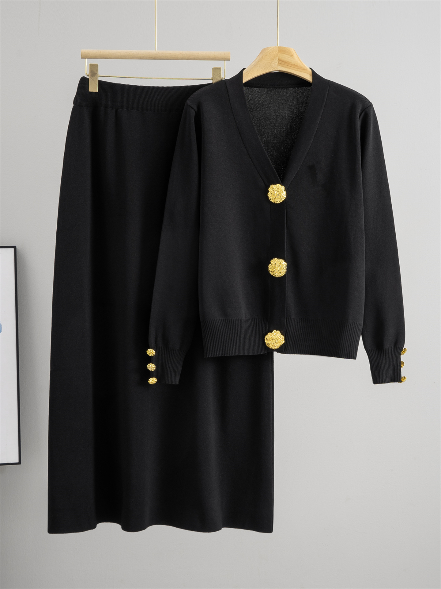 Buttoned Contrast Fringe Split Sweater And Skirt Set