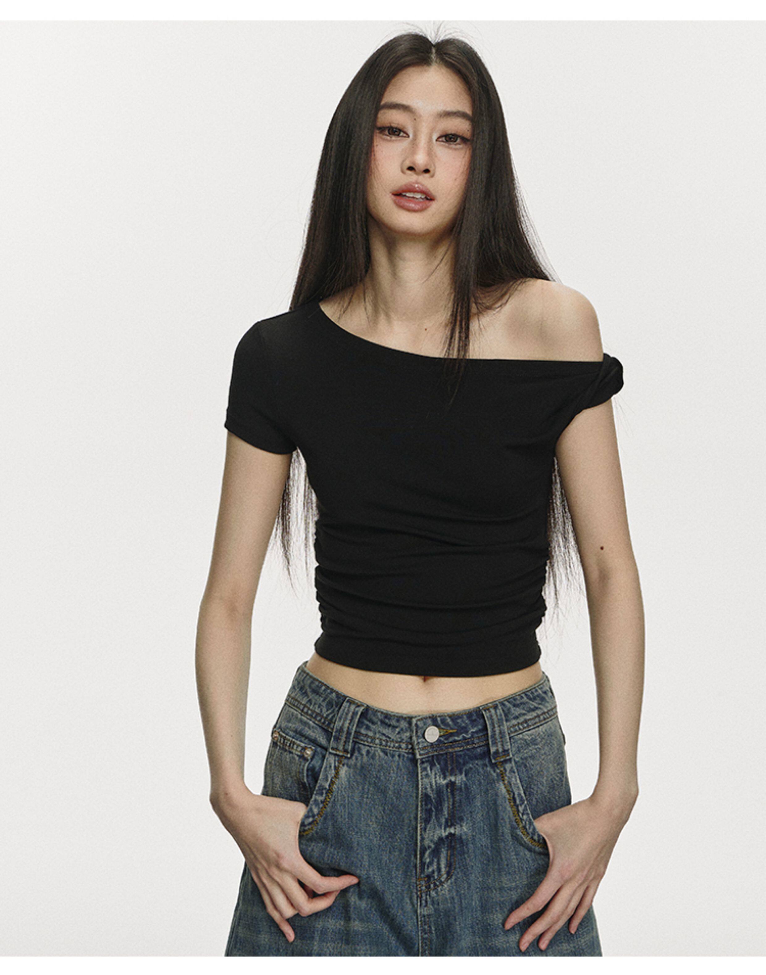 Asymmetrical Neck Sleeveless T-Shirt