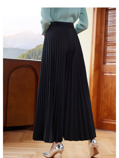Metal Chain Buckle Pleated Wide Leg Pants