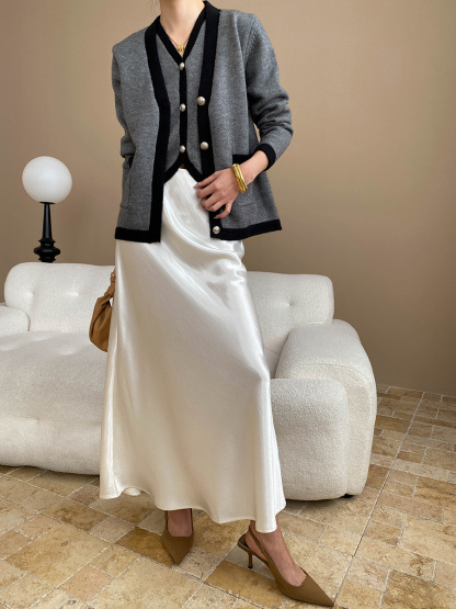 Pearl satin skirt