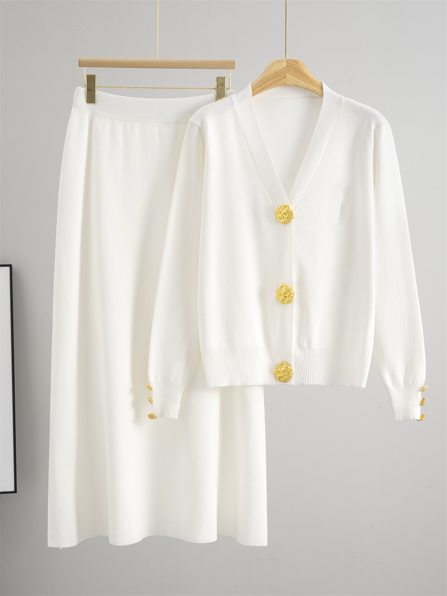 Buttoned Contrast Fringe Split Sweater And Skirt Set