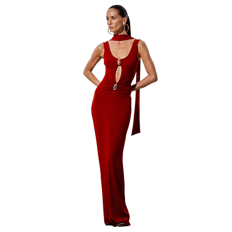 U-Neck Party Dress – Timeless & Flowy Style