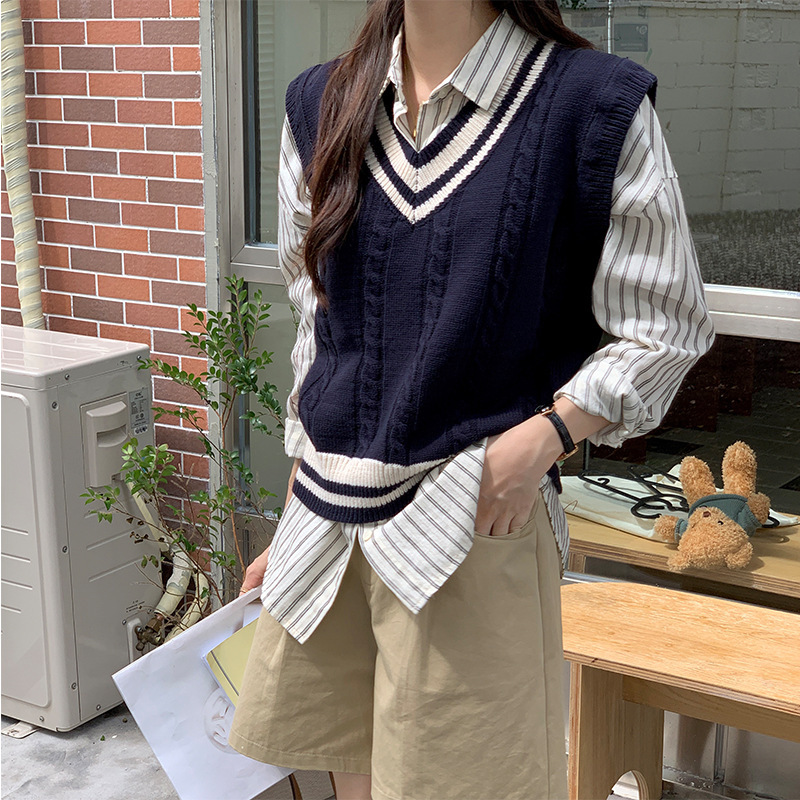 Contrast Trim Cashmere Blend Cable‑Knit Vest