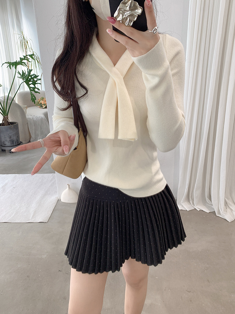 Wool-Blend Tie-Neck Fitted Knit Top