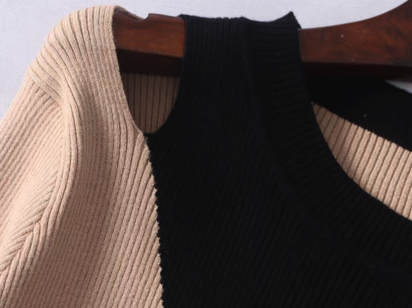 Color Block Mock Neck Fitted Knit Top