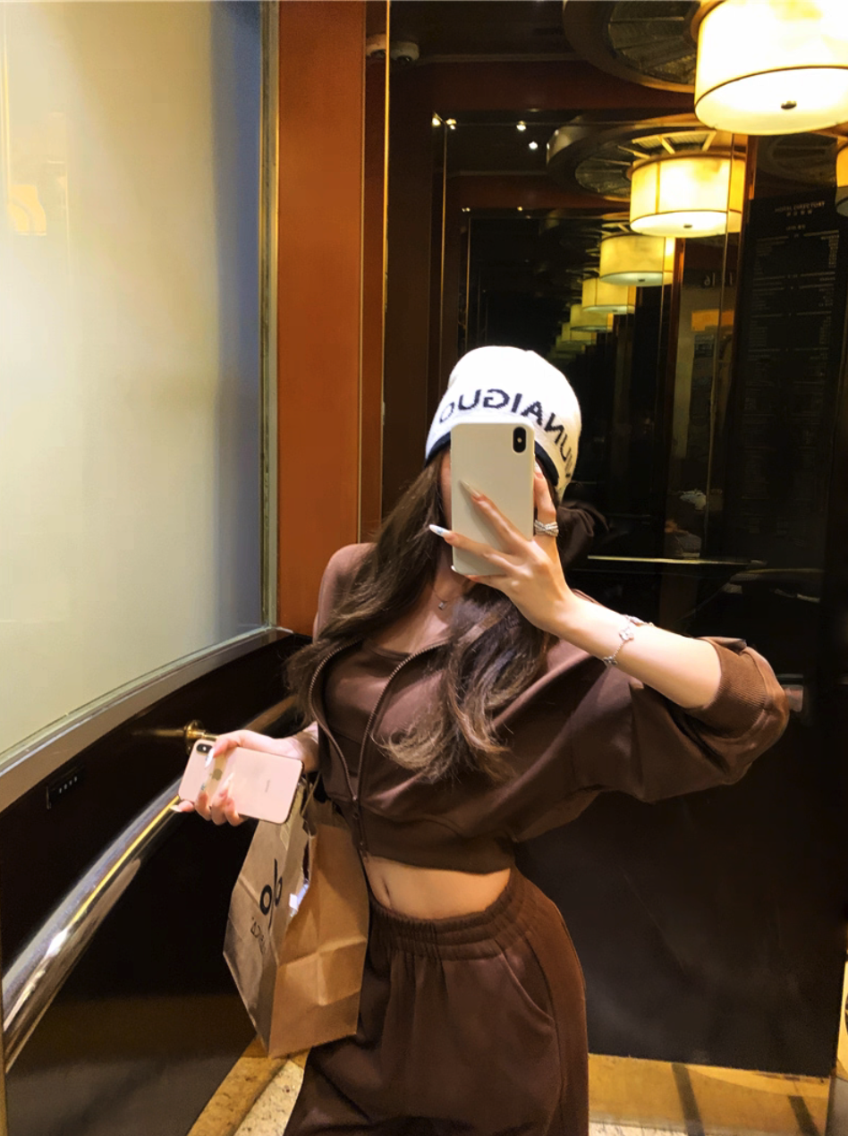 Three-piece set of long-sleeved jacket, short suspenders, slimming, wide-leg trousers