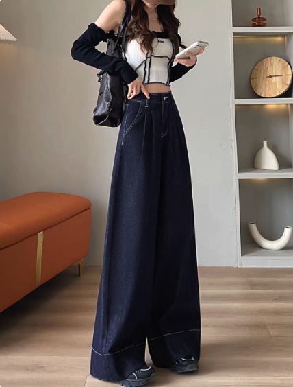 Mid-Waist Pleated Wide-Leg Jeans