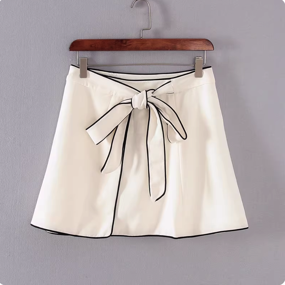 Contrast Trim Cotton Linen Tie-Waist Shorts