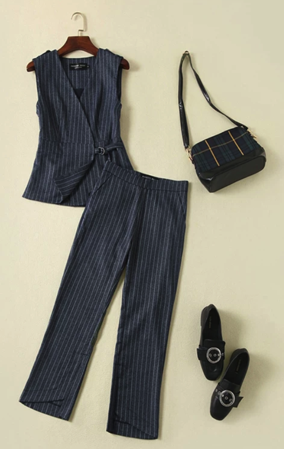 Pinstripe Sleeveless Blouse & Wide-Leg Pants Set