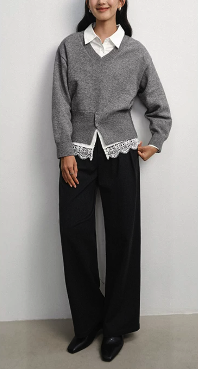 Button‑Trim Hem Knit Top