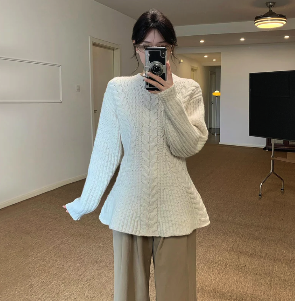 Cashmere-Blend Cable-Knit Sweater without Belt