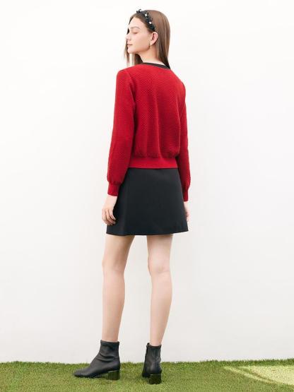 Bow-tie knitted sweater
