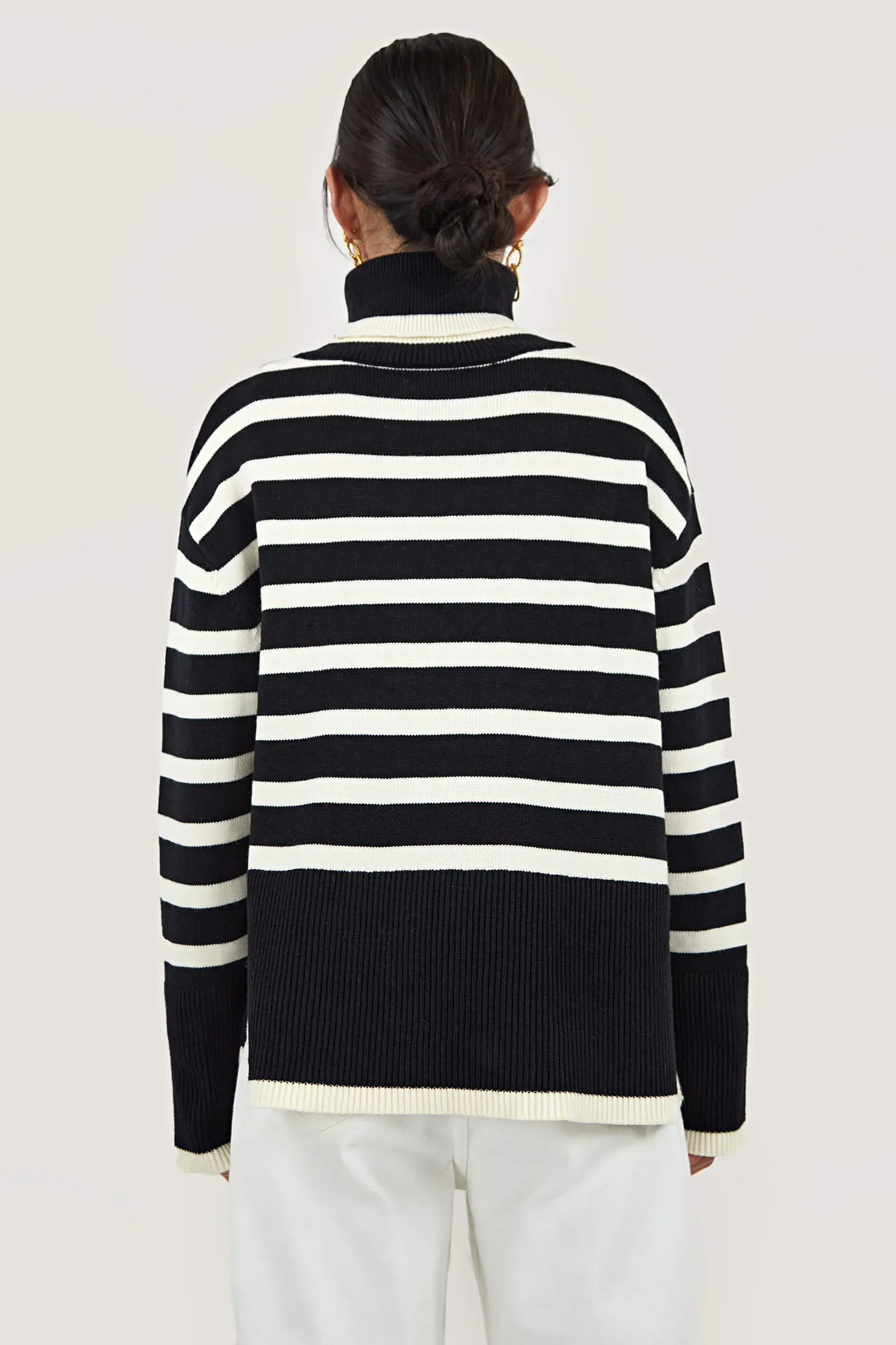 White Roll Neck Striped Ribbed Pullover Sweater