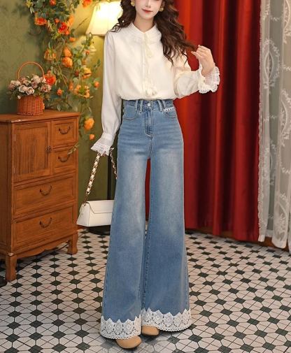 Lace Trim Mid-Waist Denim Pants